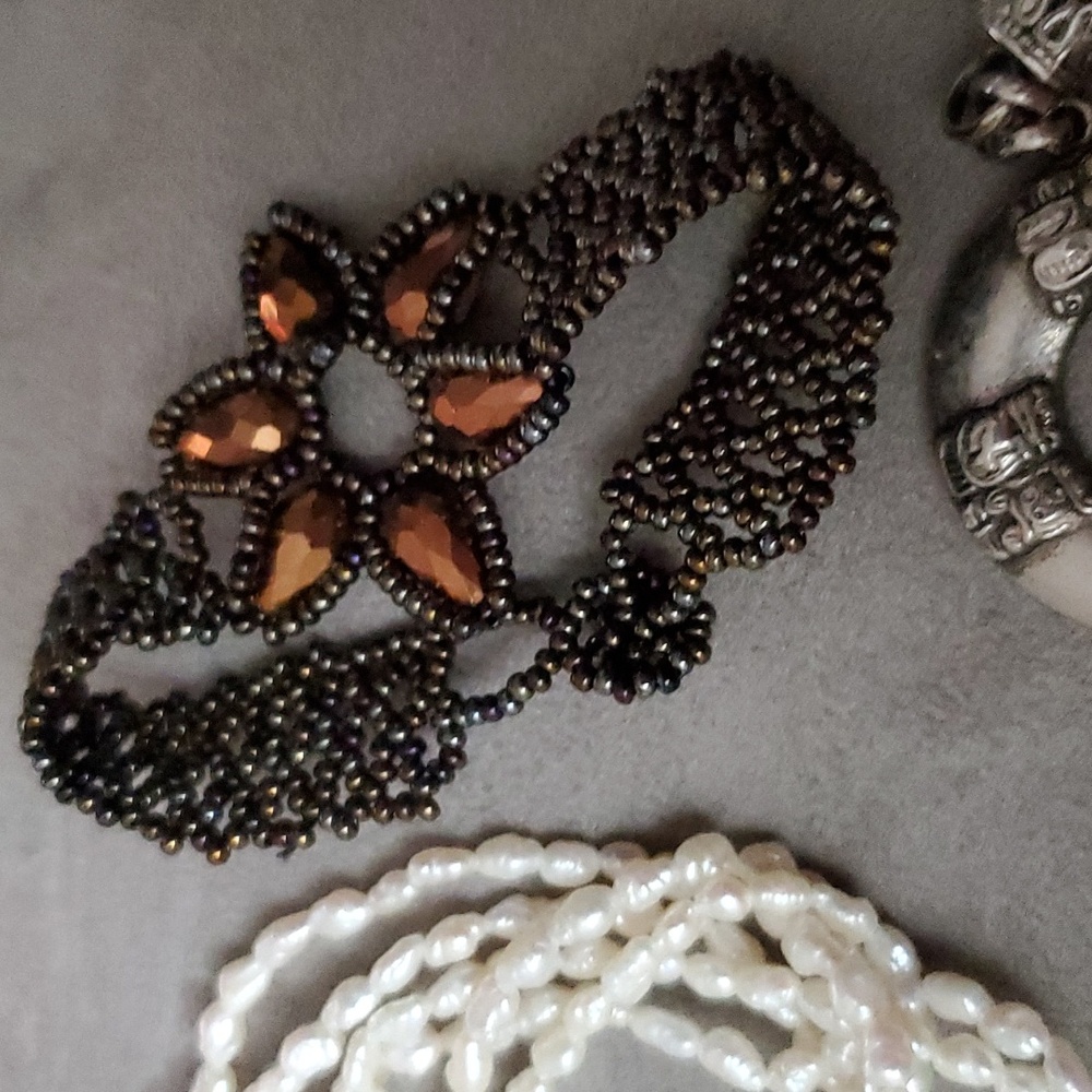 5 Bracelets - Picture 4 of 5